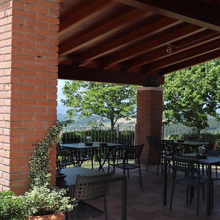La Corte Dei Banchetti Gualdo Cattaneo Exterior photo